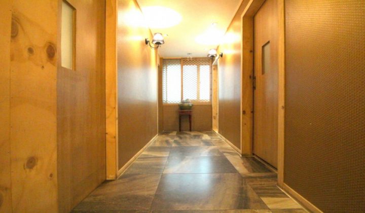 서울 강남구 24시간 강남예본테라피 (학동역) 실내 사진입니다.