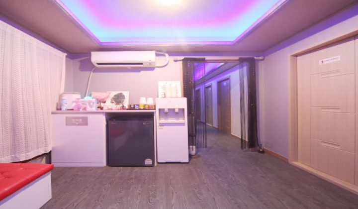 경기 수원시 영통구 로미로미 the 청담 (광교) 실내 사진입니다.