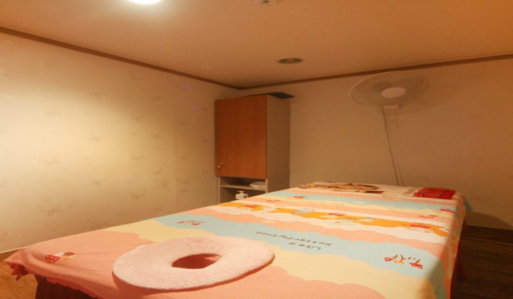 경기 광명시 수면가능 칭다오전신발관리 (광명사거리역) 실내 사진입니다.