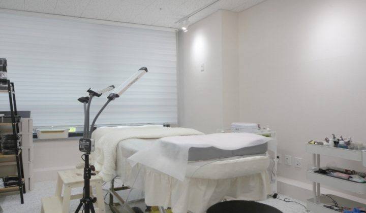 경기 성남시 중원구 왁싱 루나뷰티 (모란역) 실내 사진입니다.