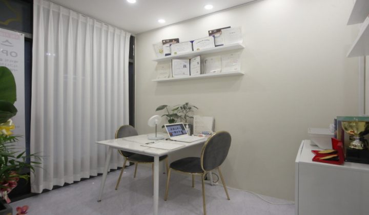 서울 송파구 왁싱 에끌로슈가링왁싱 (문정역) 실내 사진입니다.