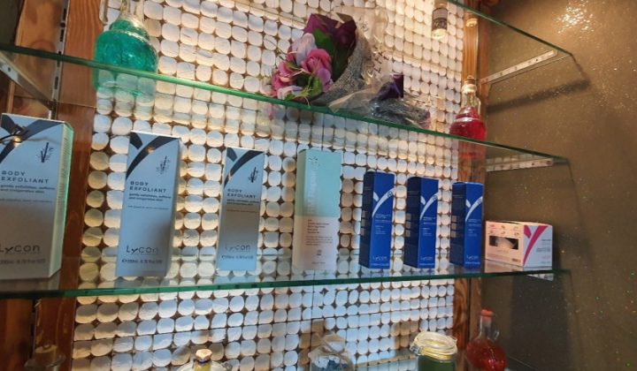 충남 천안시 서북구 왁싱 엣지왁싱 (두정) 실내 사진입니다.