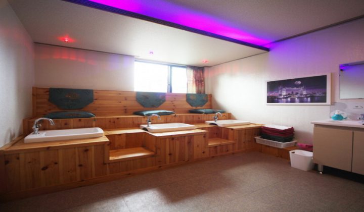 충남 천안시 서북구 수면가능 자금성황실테라피 (성정) 실내 사진입니다.