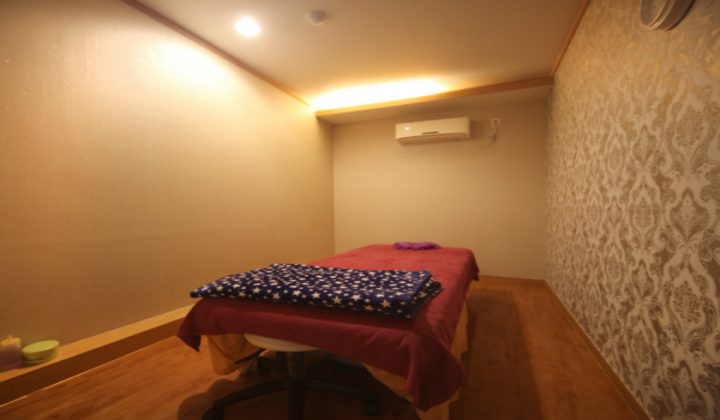 충남 천안시 동남구 수면가능 제왕중국전통 (신방) 실내 사진입니다.