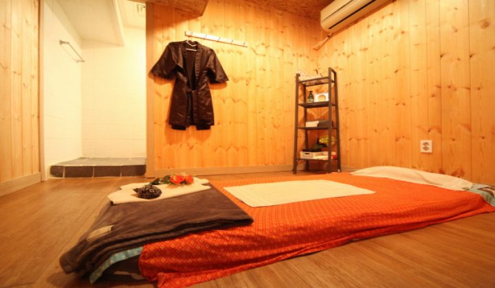 경기 수원시 장안구 마사지 NEW로얄테라피 (영화) 실내 사진입니다.